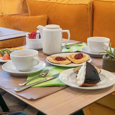 Hotell Mercure Marais Poitevin 4*