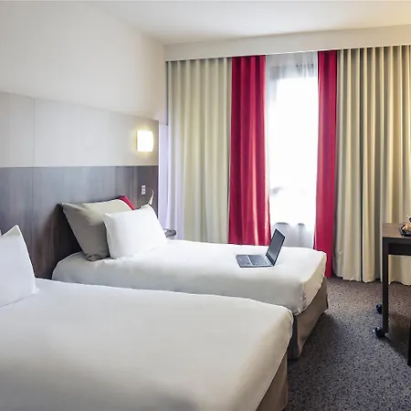 Mercure Marais Poitevin Hotell 4*