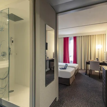 Mercure Marais Poitevin 4* ניורט