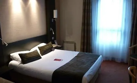 尼奥尔马莱波特温美居酒店 酒店 4*