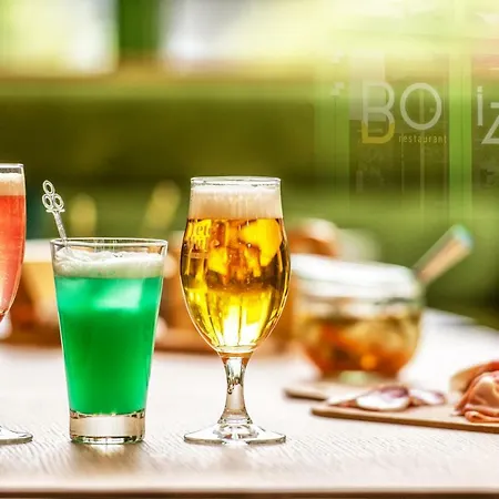 尼奥尔马莱波特温美居酒店 尼奥尔