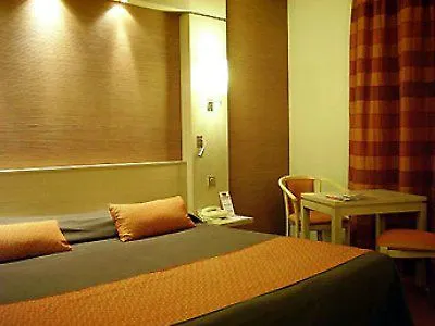 Mercure Marais Poitevin فندق نيورْ