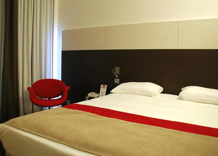 Hotel Mercure Marais Poitevin 4*